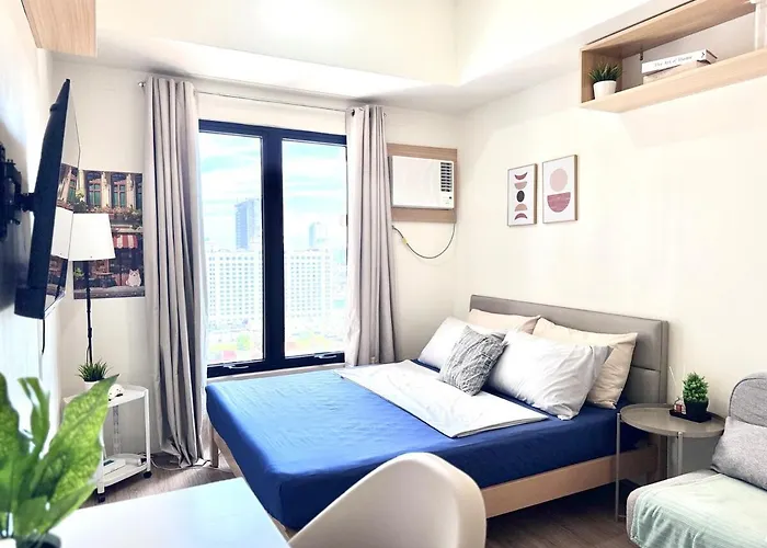 Cheo Cozy At The Median Near It Park - Fast Wifi & Pool Apartment